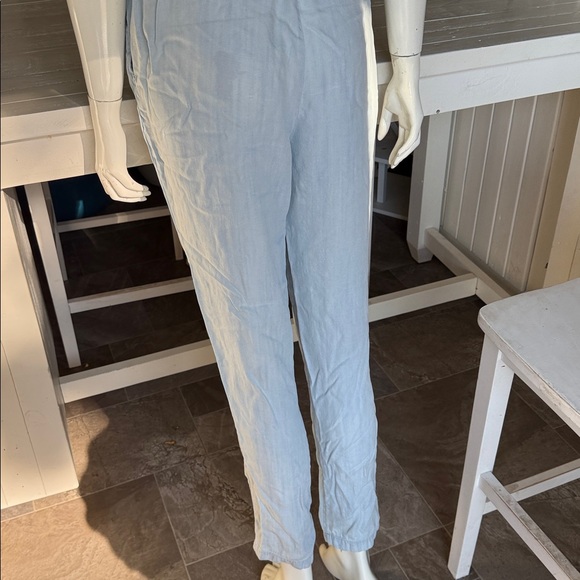 Light Blue Button-Up Jumpsuit - Picture 4 of 10
